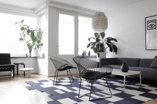 11 Black And White Living Room 665x441  Black & White Interiors  Pict  13