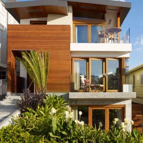 Careful Space Planning Tropical House Front Garden Balcony View