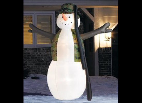 20 Fresh Inflatable Christmas Decoration Ideas