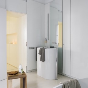 Ag 060112 07  Gothic Quarter Apartment Interior by YLAB Architects
  Pict  8