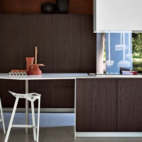 Dark Wood Wit The Seventies Feel Modern Kitchens From Elmar Cucine Image 3