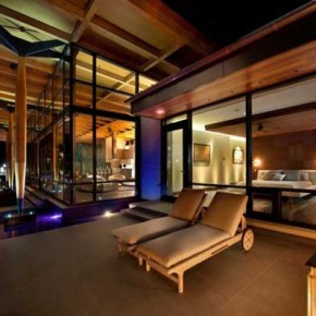 Kelowna House 10 Massive Kelowna House Overlooking a Fantastic Scenery Photo 10