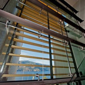 Kelowna House 21 Massive Kelowna House Overlooking a Fantastic Scenery Image 21