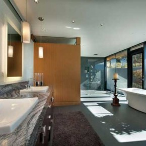 Kelowna House 24 Massive Kelowna House Overlooking a Fantastic Scenery Photo 24