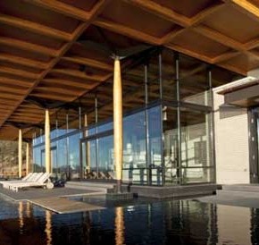 Kelowna House 4 Massive Kelowna House Overlooking a Fantastic Scenery Wallpaper 4