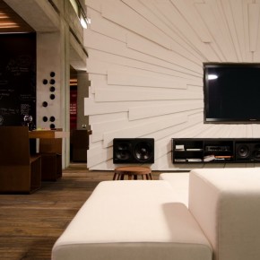 La 181111 24 Loft Apartment by 2B Group Wallpaper 23