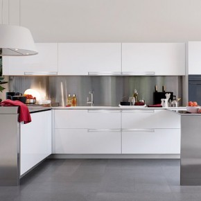 White And Polished Silver Kitchen Modern Kitchens From Elmar Cucine Image 10