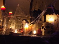 50 Awesome Halloween Decorating Ideas Fireplace With Skull and Candle