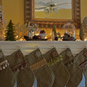 Christmas Decor Socks 26 Christmas Decorating Ideas for Your Home Picture 15