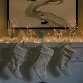 Christmas Mantel Lights Decorations 26 Christmas Decorating Ideas for Your Home Image 11