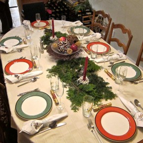 20 Christmas Decorating Ideas for the Table | Interior Design Center ...