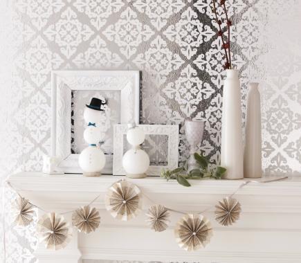 25 Christmas Decoration Ideas for Your Mantel